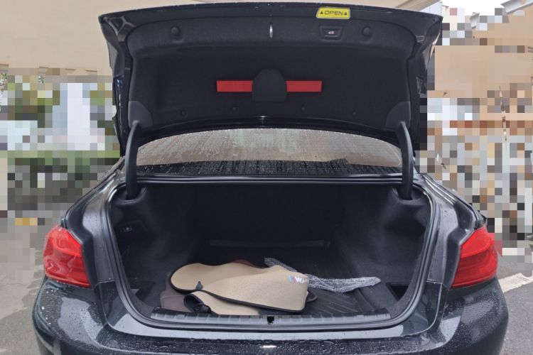 Used BMW 5 Series 2019 525Li Luxury Package Trunk