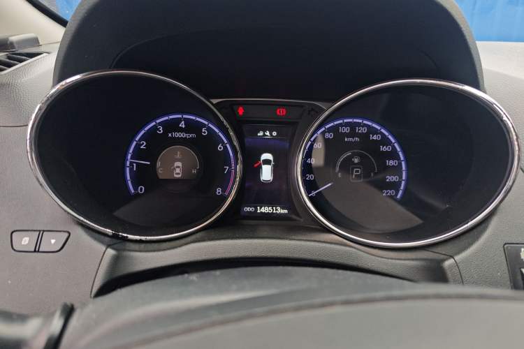 Used Hyundai ix35 2013 2.0L Automatic Two-Wheel Drive Leading GLX China V Emission Standard
