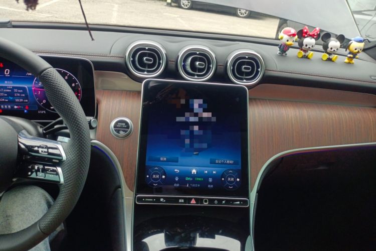 Used Mercedes-Benz GLC 2025 GLC 300 L 4MATIC Dynamic Model 5 Seats
