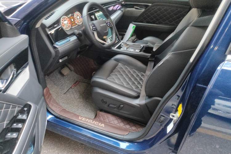 Used Venucia Star 2020 260T Automatic 48V Mild Hybrid Turbocharged Starry Edition
