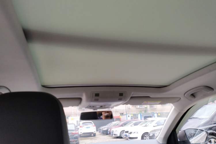 Used Volkswagen T-ROC 2019 280TSI DSG Two-Wheel Drive Advanced Version China VI Standard