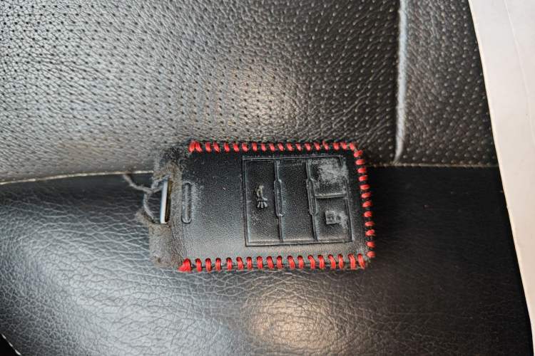 Used Chevrolet Captiva 2015 2.4L 4x4 Flagship Edition 7-Seater
