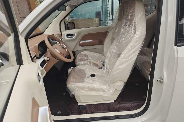 Used Wuling Hongguang MINIEV 2024 3rd Generation 215km Youth Edition