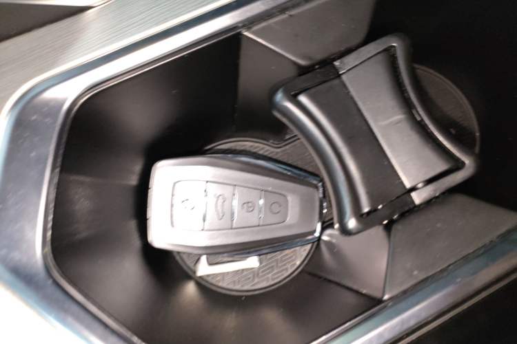 Used Geely Auto Coolray 2024 1.5T DCT Longteng Edition Vehicle Key