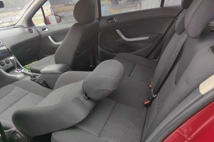 Used Peugeot 408 2011 1.6L Automatic Comfort Edition
