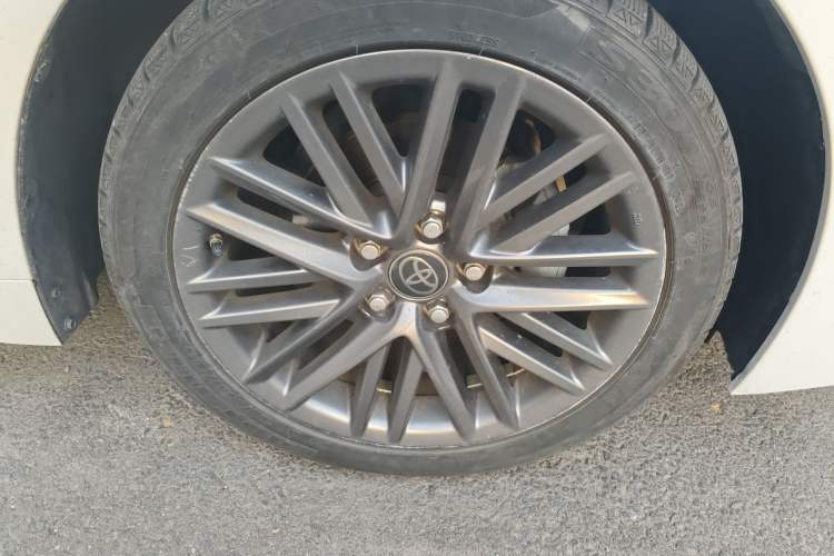 Used Toyota Levin 2021 2.0L Prestige Edition Right Front Wheel Hub