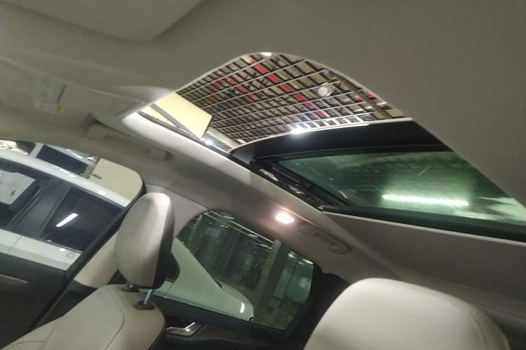 Used Ford Escape 2020 EcoBoost 245 Two-Wheel-Drive Titanium Edition