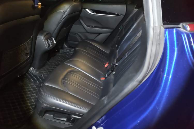 Used Maserati Levante 2016 3.0T Standard Edition Left Rear Seat