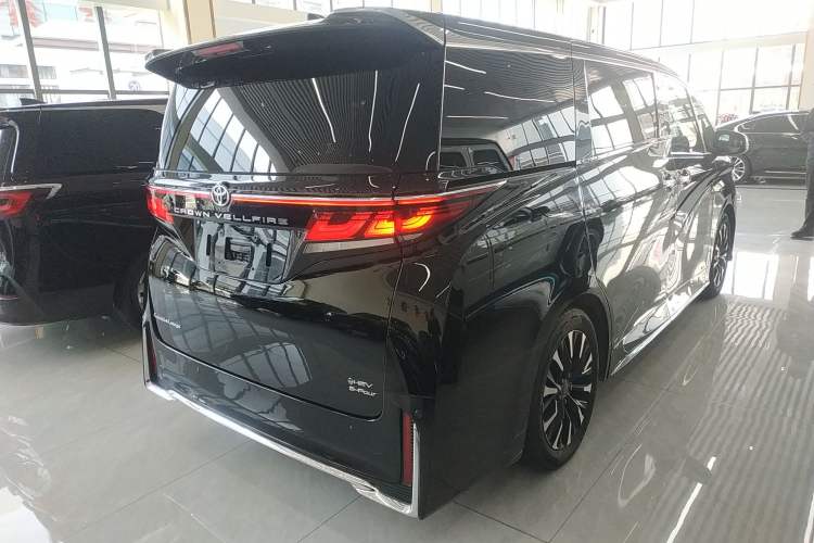 Used Toyota Vellfire 2024 Crown Dual-Engine 2.5L Ultimate Edition