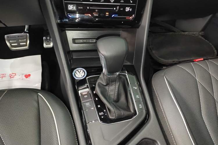 Used Volkswagen Tiguan L 2023 330TSI Automatic Two-Wheel Drive R-Line Enjoyment Edition
