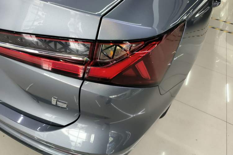 Used Roewe i5 2023 1.5L CVT Luxury Edition