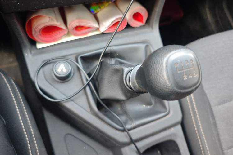 Used Wuling Hongguang PLUS 2020 1.5L Manual Standard Edition 5 Seats Gear Lever