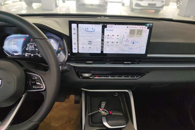 Used Geely Auto Emgrand 2025 4th Generation 1.5L CVT Luxury Version Audio And AC Panel