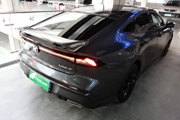 Used CHANGAN UNI-V 2024 1.5T Prestige Edition Rear Right 45 Deg