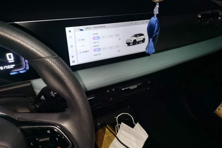 Used Geometry E Firefly 2024 401km Starlight
