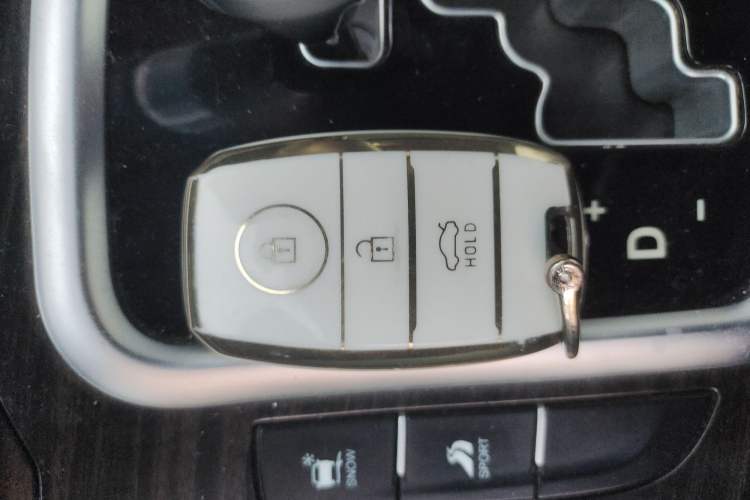 Used Land X7 2016 2.0T Panoramic Prestige Edition