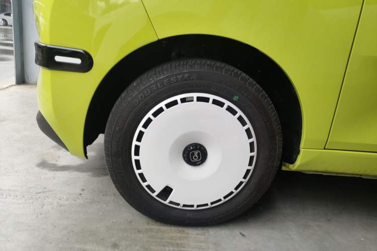 Used Chery QQ Ice Cream 2024 Edition Youth Version 205km Sundae