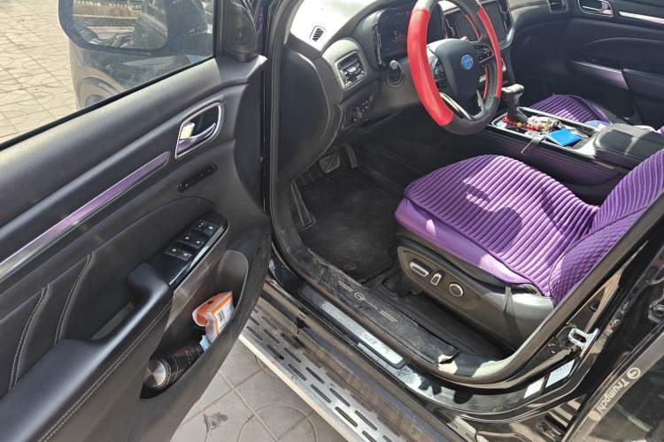 Used GAC Trumpchi GS8 2021 390T Two-Wheel Drive Luxury Smart Connect & Drive Edition (7 Seats) Driver Seat