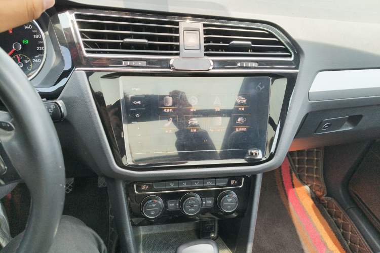 Used Volkswagen Tiguan L 2020 330TSI Automatic Two-Wheel Drive Panoramic Comfort Edition China VI Standard