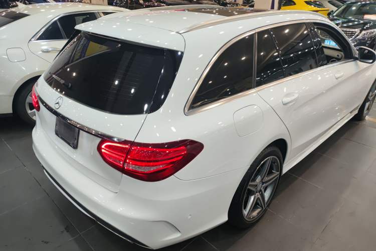 Used Mercedes-Benz C-Class 2015 C 200 station wagon