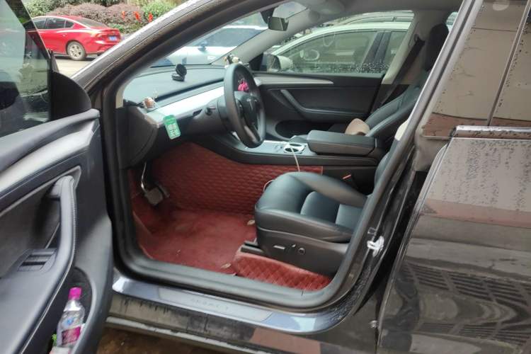 Used Tesla Model Y 2024 Rear-Wheel-Drive Version
