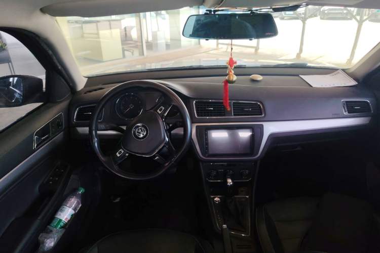 Used Volkswagen Gran Lavida 2017 180TSI DSG Comfort Edition
