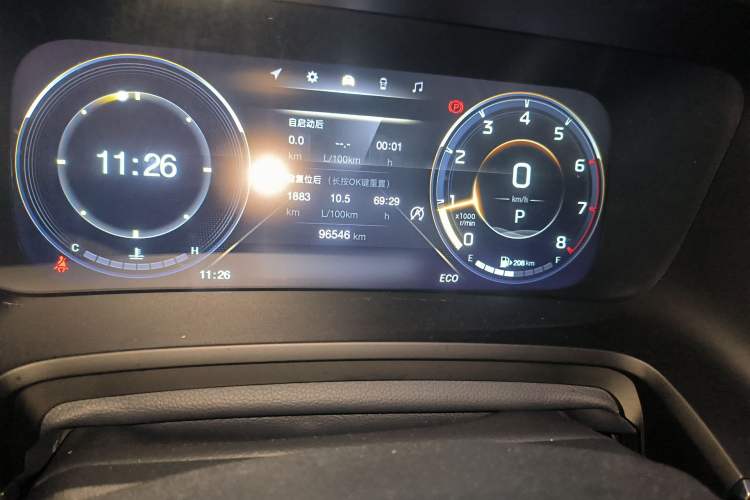 Used GAC Trumpchi M8 2021 Master Series 390T Ultimate Edition Odometer Close Up