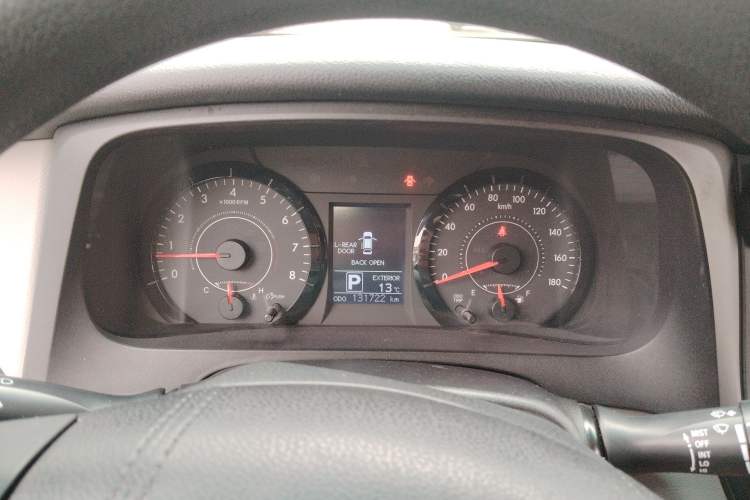 Used Toyota SIENNA  Instrument Cluster