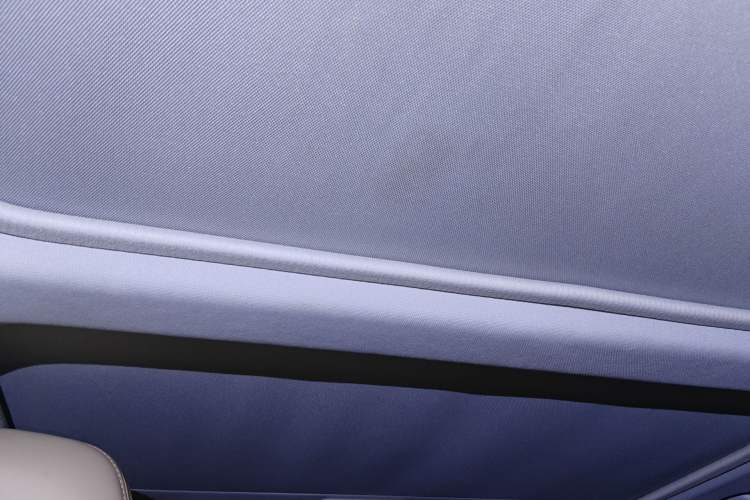 Used Toyota RAV4 2013 2.5L Automatic 4x4 Elite Edition Headliner