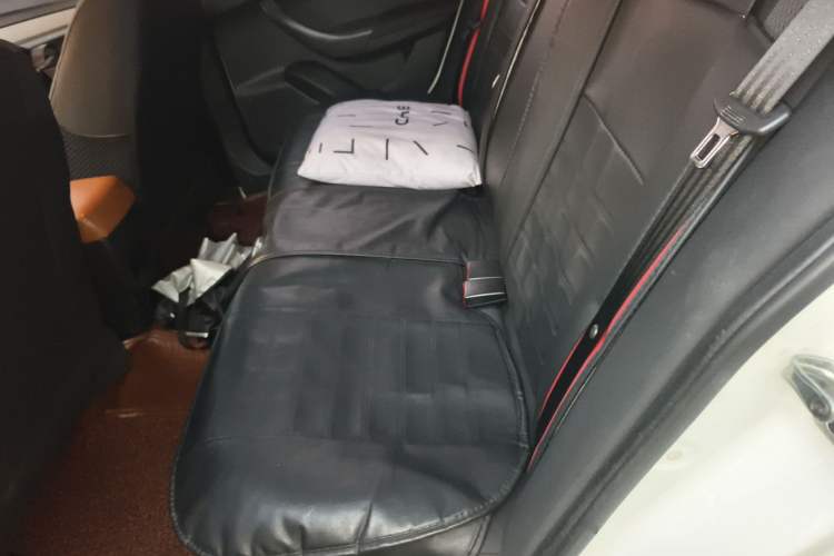 Used Roewe 360 2016 1.5L Automatic Smart Screen Version
