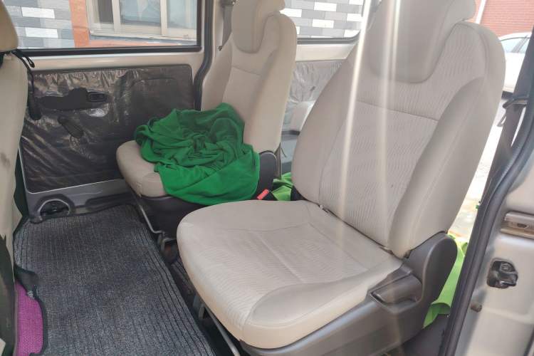 Used Wuling Hongguang 2013 1.2L S Comfort Model China IV Standard
