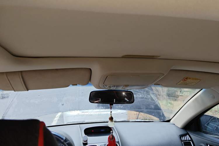 Used Geely Auto Classic Emgrand 2013 Sedan 1.8L Manual Luxury Model