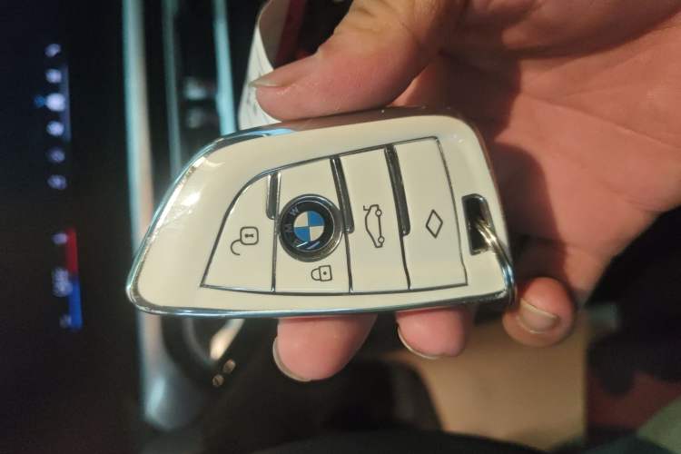 Used BMW 3 Series 2024 325i M Sport Night Edition Package Vehicle Key