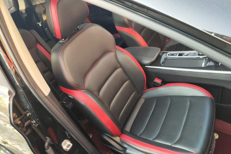 Used SOL X8 2021 300T DCT Prestige Smart Connect Edition 6 Seats