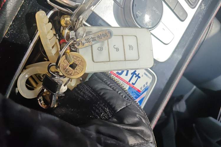 Used BYD Tang New Energy 2018 DM 2.0T All-Wheel Drive Smart Connectivity Luxury Model 7 Seats China V Emission Standard