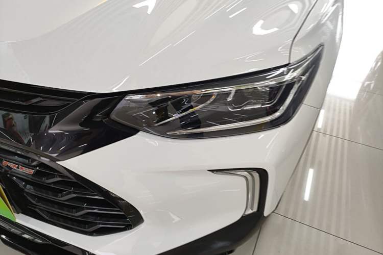 Used Chevrolet Trax 2022 Encore RS 1.5T CVT CoolMAX Left Front Headlight