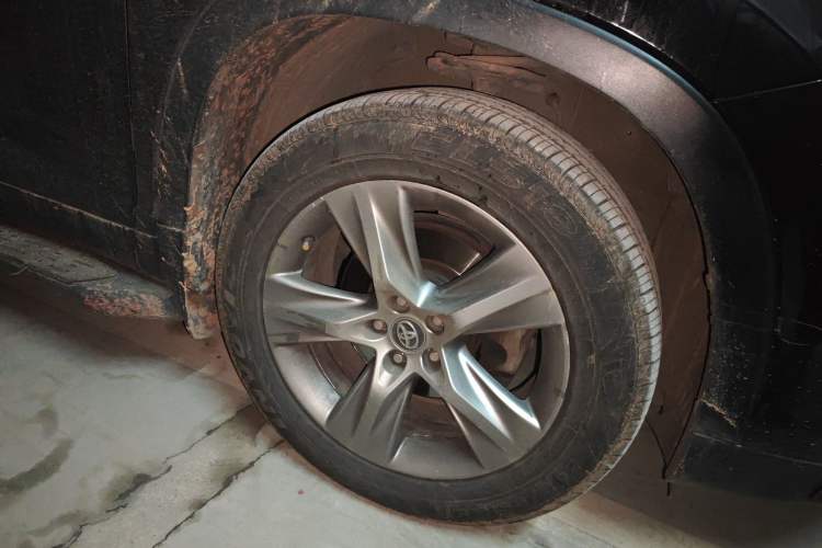 Used Toyota Highlander 2017 2.0T Four-Wheel Drive Luxury Edition 7 Seats