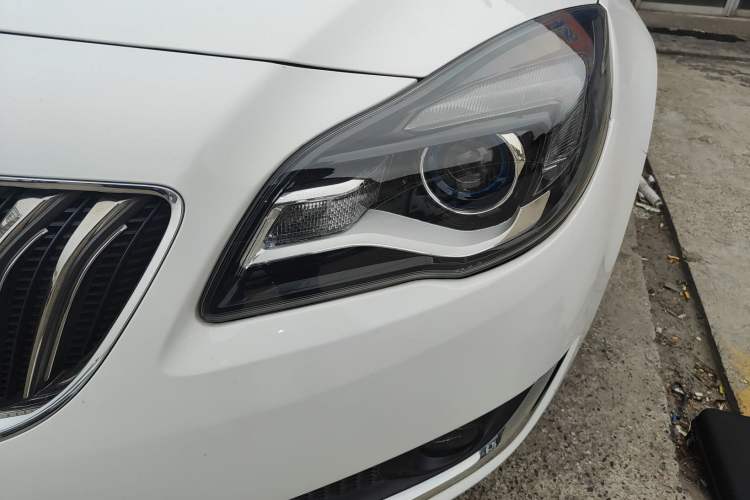 Used Buick Regal 2015 2.0L Leading Fashion Edition
