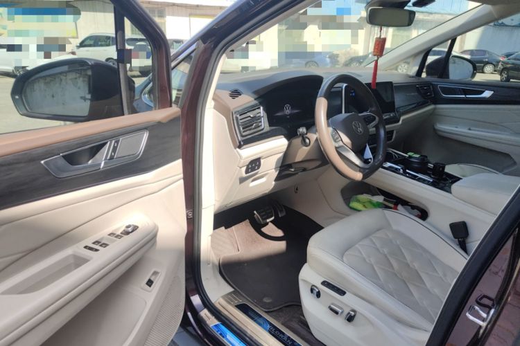 Used Volkswagen Viloran 2022 380TSI Prestige Edition Driver Seat