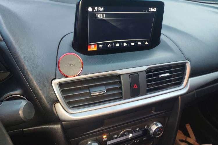 Used Mazda Mazda 3 Axela 2017 Sedan 1.5L Automatic Luxury Model Emission Standard China V
