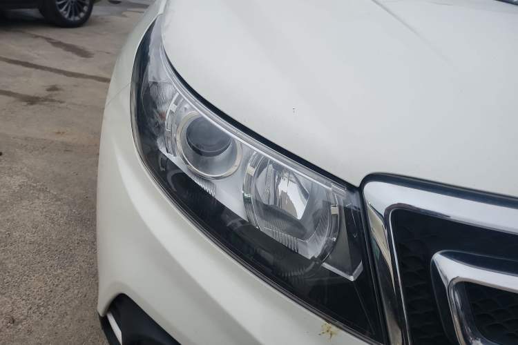 Used BAIC Senova X55 2016 1.5L Manual Comfort Version Right Front Headlight