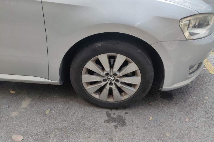 Used Volkswagen Lavida 2013 1.4TSI DSG Comfort Edition
