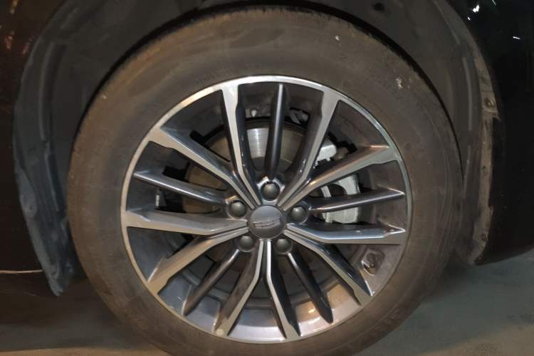 Used Geely Auto Preface 2023 2.0TD Luxury Version Right Front Wheel Hub