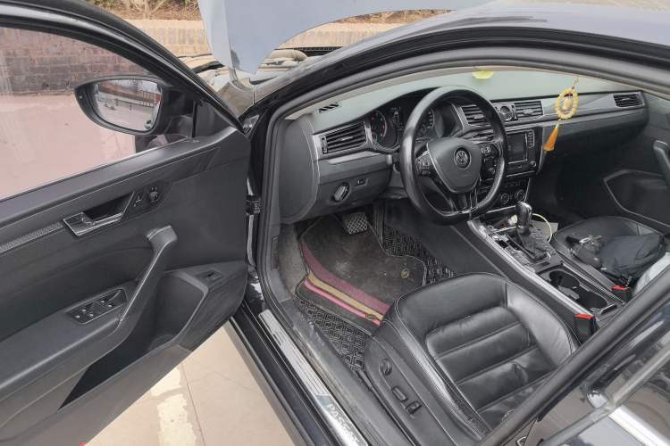 Used Volkswagen Passat 2017 330TSI DSG Luxury Edition