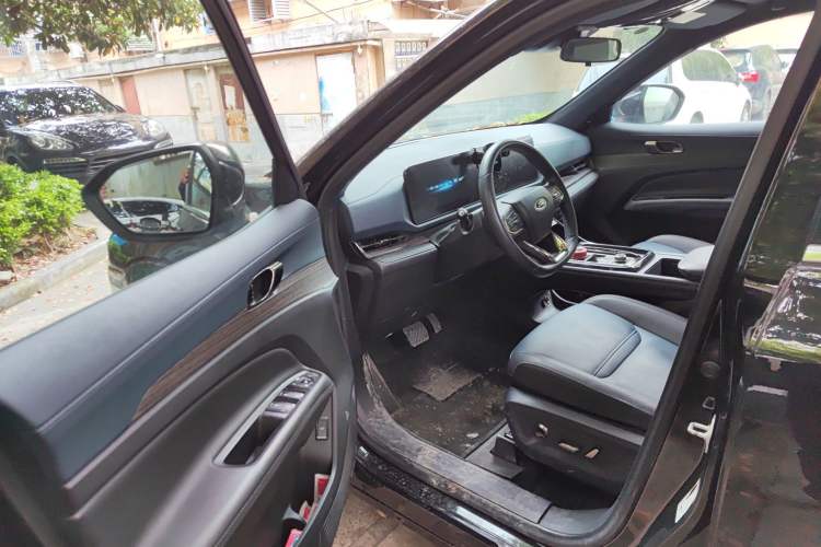 Used Ford Equator Sport 2022 Facelift EcoBoost 170 Prestige Model Driver Seat