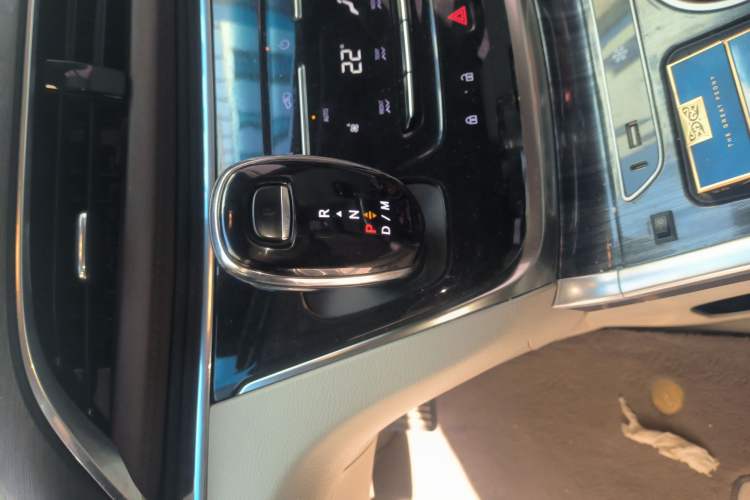 Used Buick GL8 2022 Land Cruiser Executive Class 652T Comfort Model
