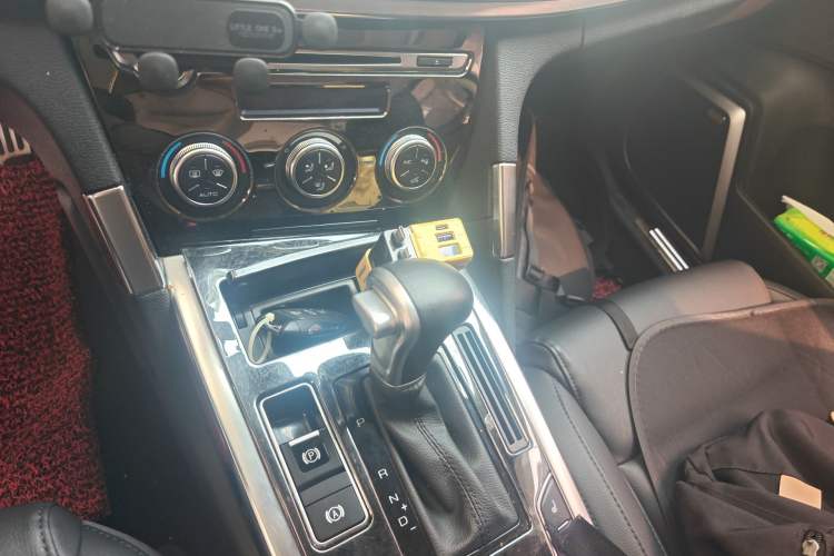 Used Haval H7 2017 Red-Label H7L 2.0T Automatic Luxury Model Gear Lever