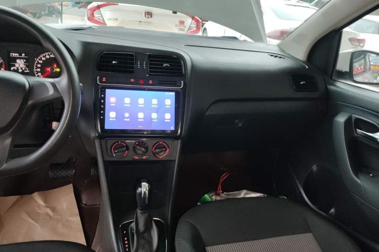 Used Volkswagen Polo 2018 1.5L Automatic Advanced Driving Model Audio And AC Panel