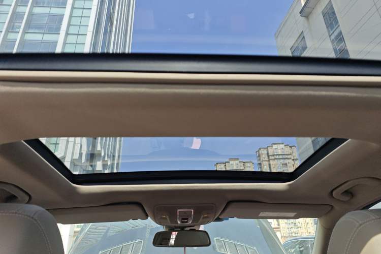 Used Mercedes-Benz M-Class 2012 ML 350 Sport Edition Headliner