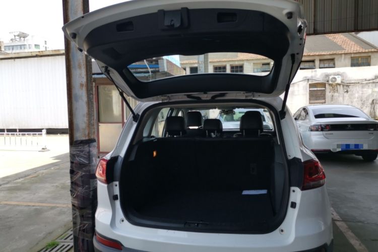 Used Zotye Domy X5 2017 Classic Edition 1.5T CVT Supreme Model
